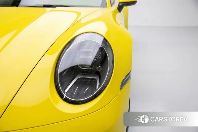 Porsche 911(992) id 4775824 из Кореи 16