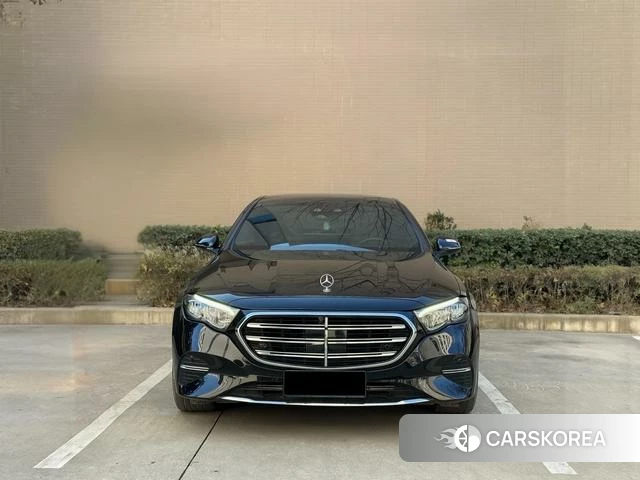 Mercedes-Benz E-Class 2024 Черный из Китая, фото 6
