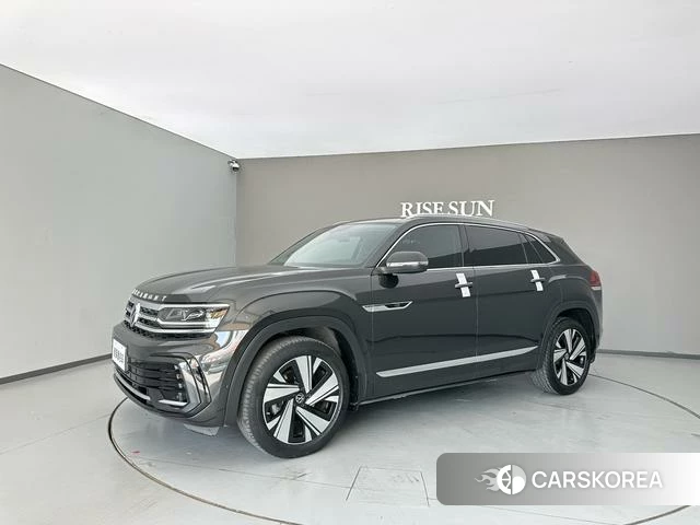 Volkswagen Teramont 2022 Темно-серый из Китая, фото 6