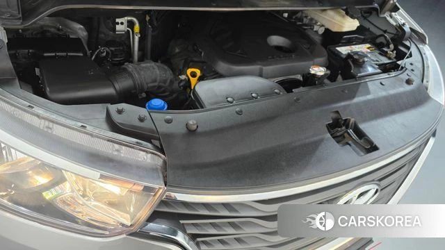 Hyundai The New Grand Starex id 5028373 из Кореи 16