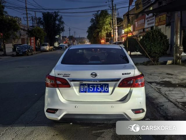 Nissan Sylphy 2023 Белый из Китая, фото 6