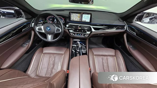 BMW 5 Series (G30) id 4981383 из Кореи 26