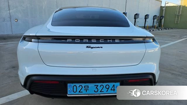 Porsche Taycan id 5026789 из Кореи 16