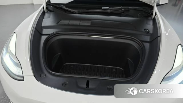 Tesla Model Y id 4683379 из Кореи 29