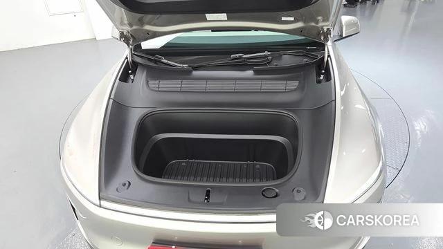 Tesla Model Y id 4940771 из Кореи 32