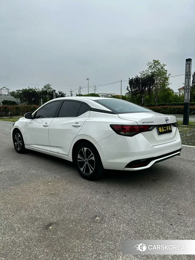 Nissan Sylphy 2024 Белый из Китая, фото 6