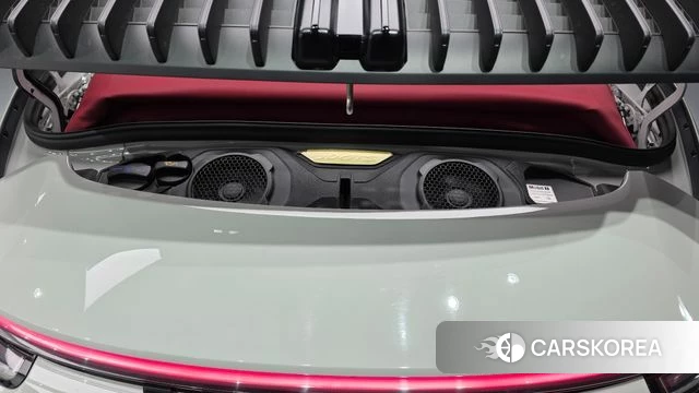 Porsche 911(992) id 4792425 из Кореи 27