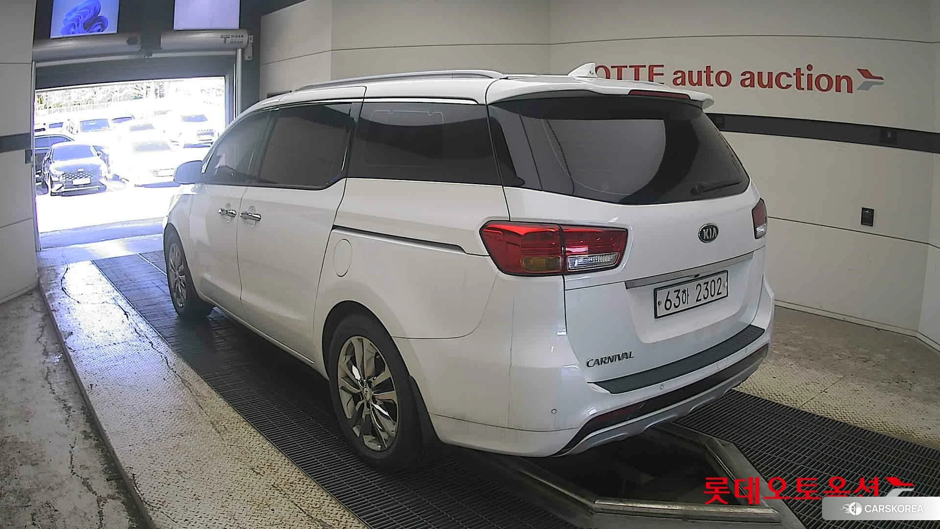 Kia Carnival id 4989989 из Кореи 32