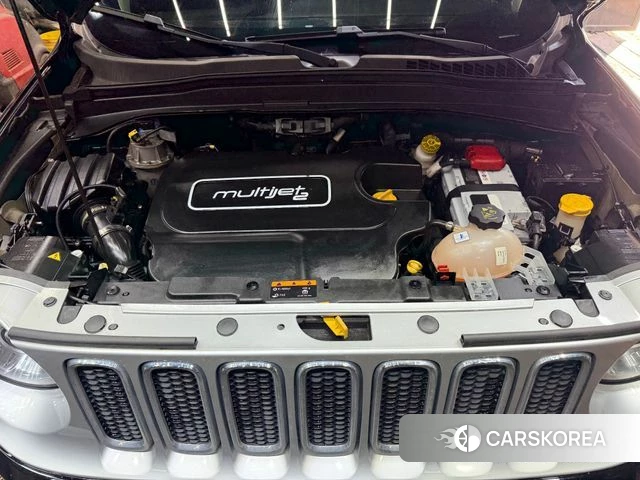 Jeep Renegade id 5029218 из Кореи 12