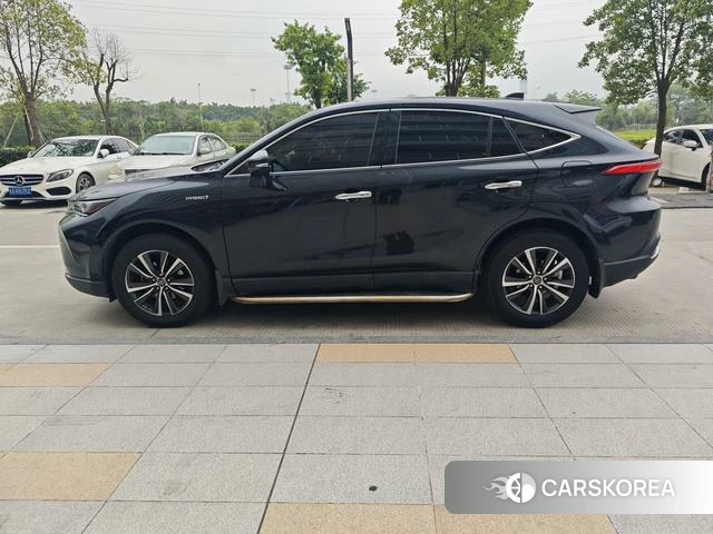 Toyota Harrier 2023 Черный из Китая, фото 6