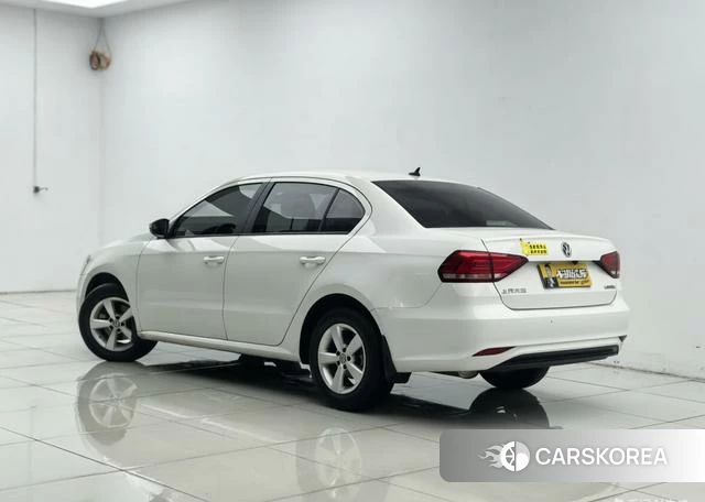 Volkswagen Lavida 2021 Белый из Китая, фото 6