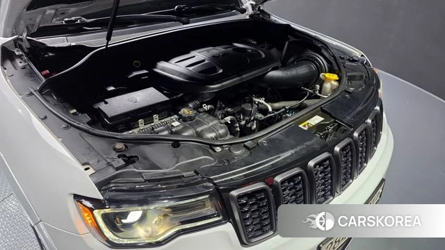 Jeep Grand Cherokee id 5023364 из Кореи 16