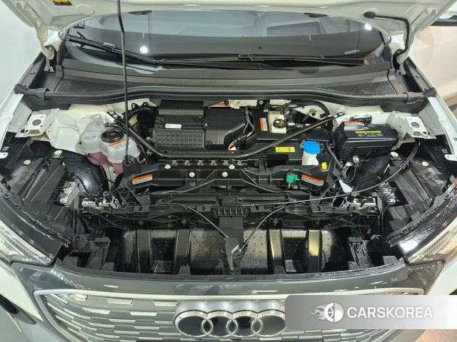 Audi Q4 e-Tron (F4) id 4979962 из Кореи 16
