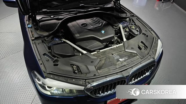 BMW 5 Series (G30) id 5018347 из Кореи 16