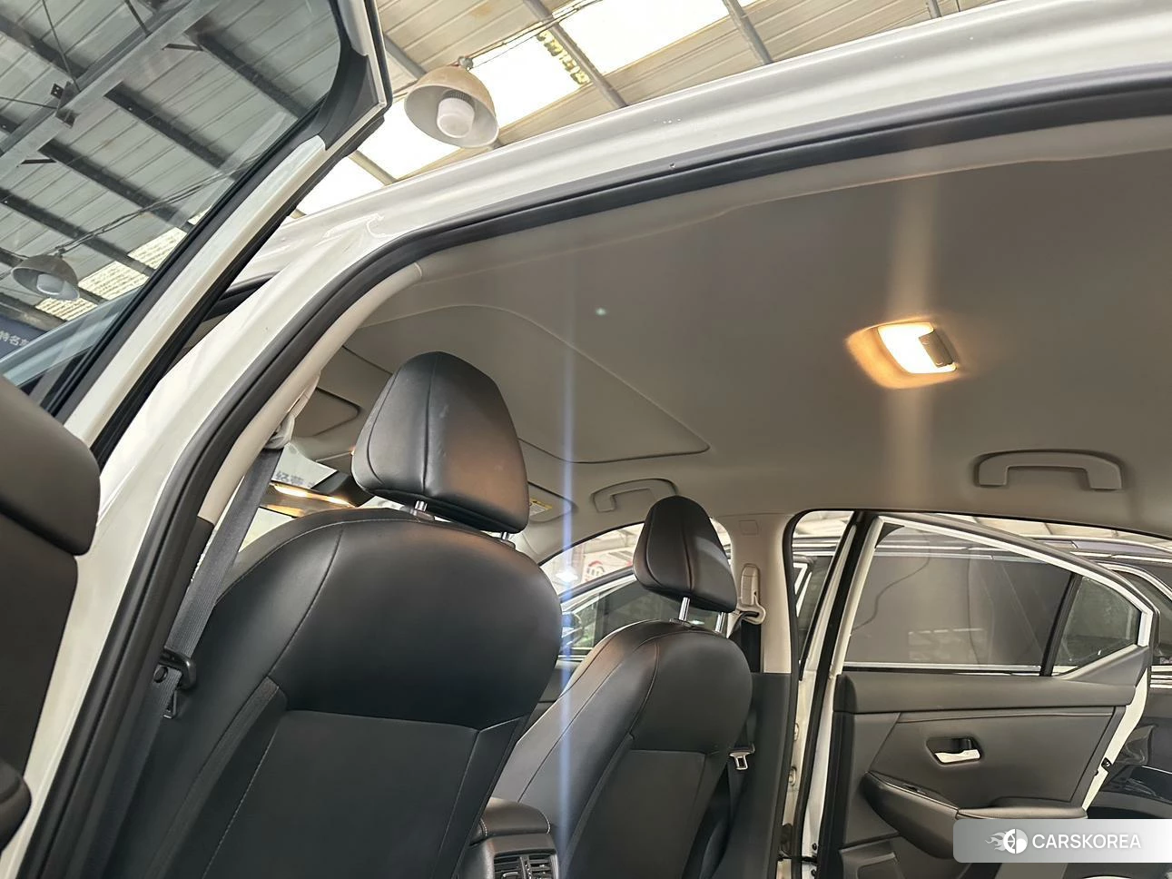 Nissan Sylphy 2023 Белый из Китая, фото 6