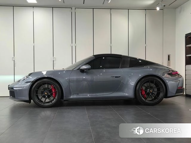 Porsche 911(992) id 4714999 из Кореи 16