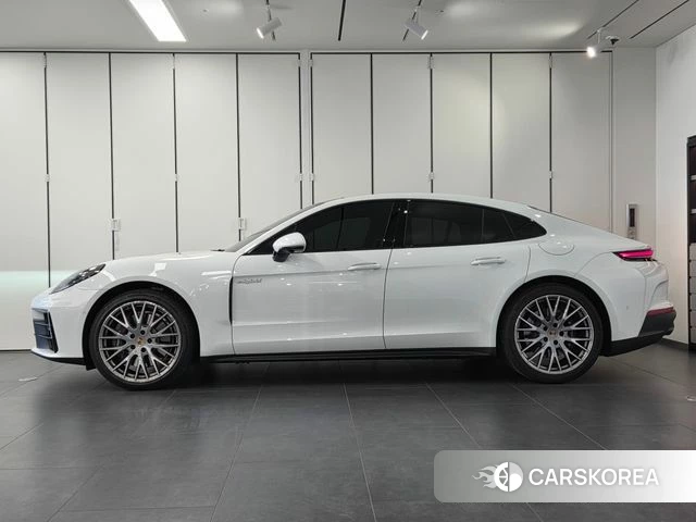 Porsche Panamera (976) id 5020858 из Кореи 16