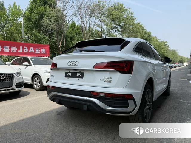 Audi Q5L 2022 Белый из Китая, фото 6