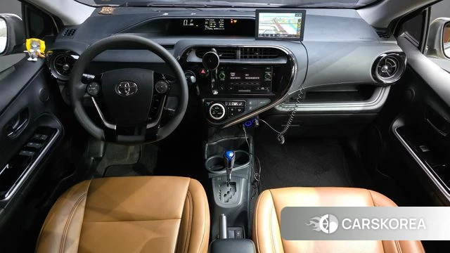 Toyota Prius C id 4952866 из Кореи 33