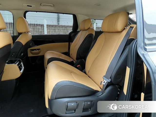 Kia Carnival 4th generation id 4996580 из Кореи 16