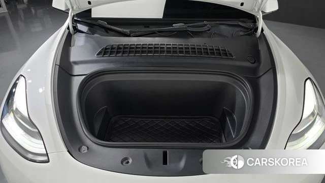 Tesla Model Y id 4942256 из Кореи 32