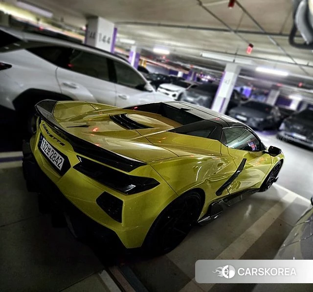 Chevrolet Corvette 2023 Желтый из Кореи, фото 6