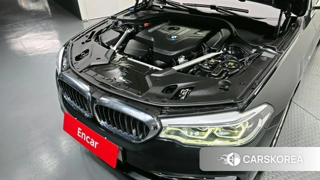 BMW 5 Series (G30) id 3796162 из Кореи 16