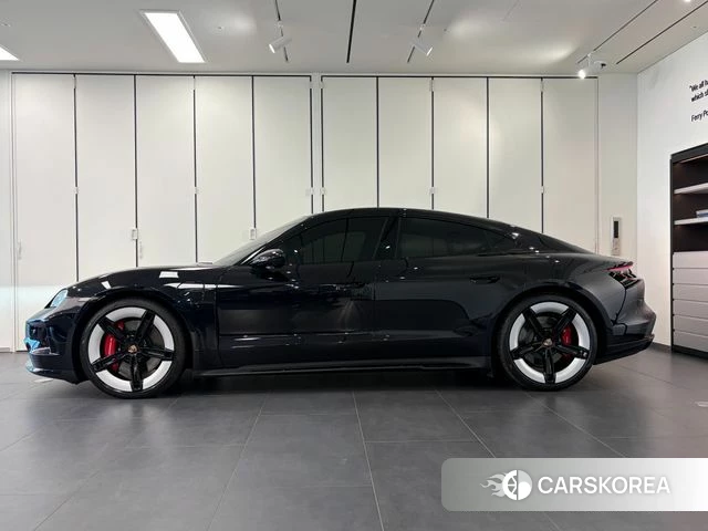 Porsche Taycan id 4904203 из Кореи 16