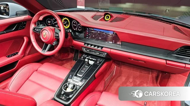 Porsche 911(992) id 4753470 из Кореи 32
