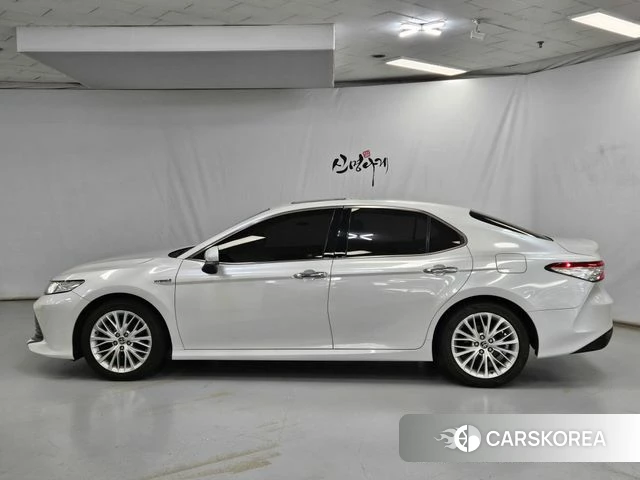 Toyota Camry (XV70) id 5023120 из Кореи 16