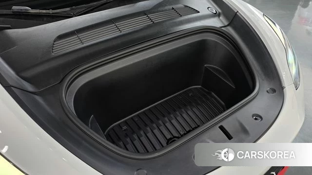 Tesla Model Y id 4996380 из Кореи 28