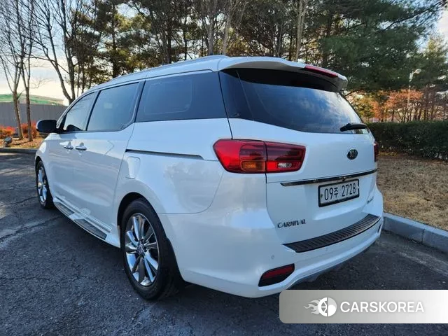 Kia The New Carnival id 3520299 из Кореи 16