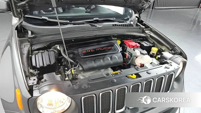 Jeep Renegade id 4977981 из Кореи 26