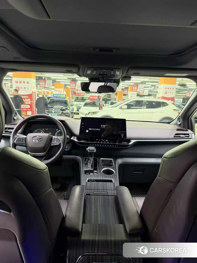 Toyota Sienna 2022 Белый из Китая, фото 6