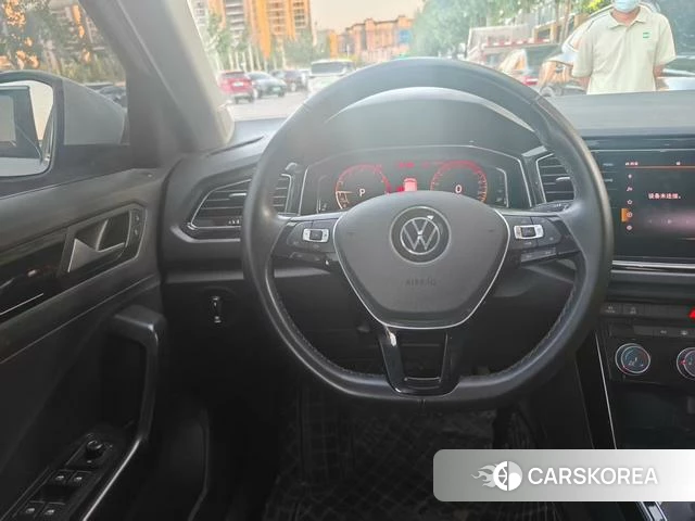 Volkswagen T-Roc 2021 Белый из Китая, фото 6