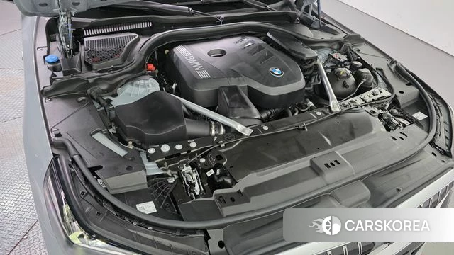 BMW 5 Series (G60) id 5026633 из Кореи 36