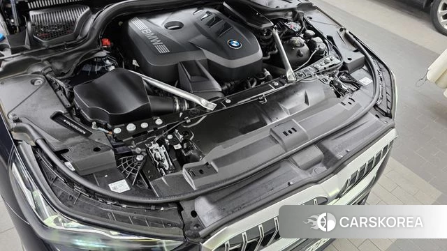 BMW 5 Series (G60) id 5045913 из Кореи 29