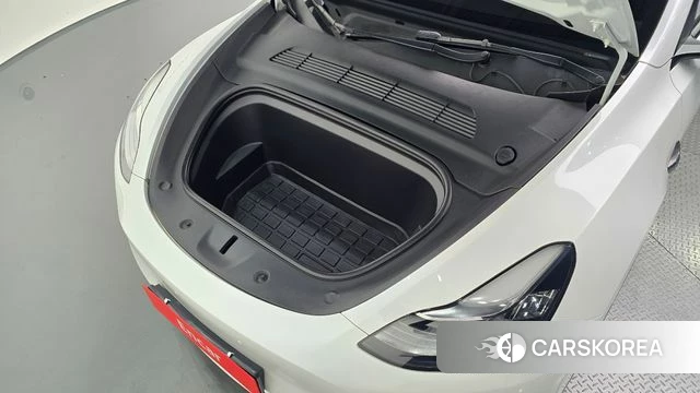 Tesla Model Y id 4661273 из Кореи 16