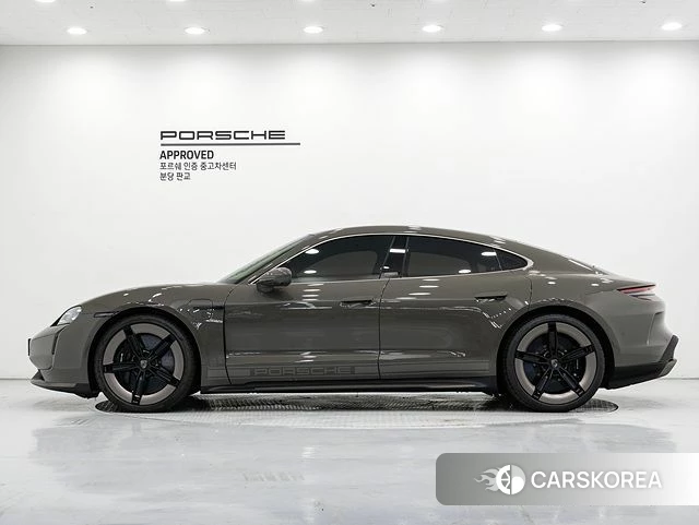 Porsche Taycan id 4700503 из Кореи 16