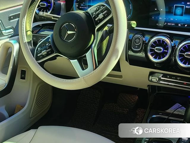 Mercedes-Benz A-Class W177 2021 Белый из Кореи, фото 6