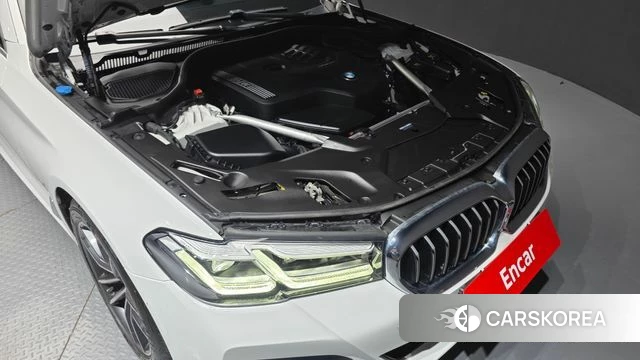 BMW 5 Series (G30) id 5017184 из Кореи 30