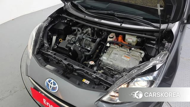 Toyota Prius C id 4988237 из Кореи 28