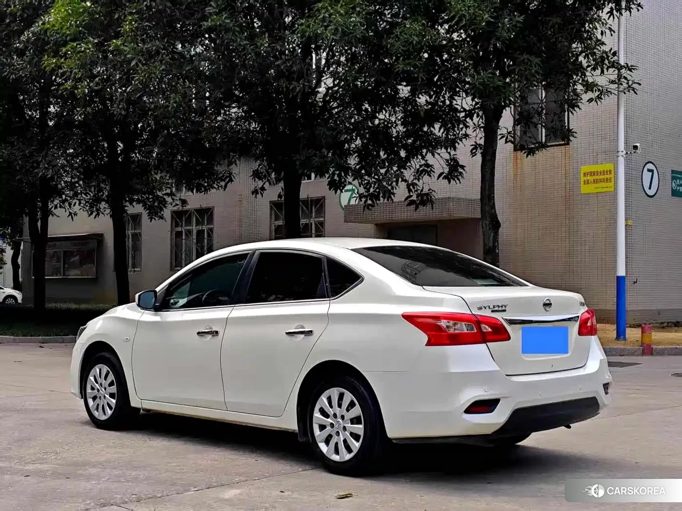 Nissan Sylphy 2021 Белый из Китая, фото 6