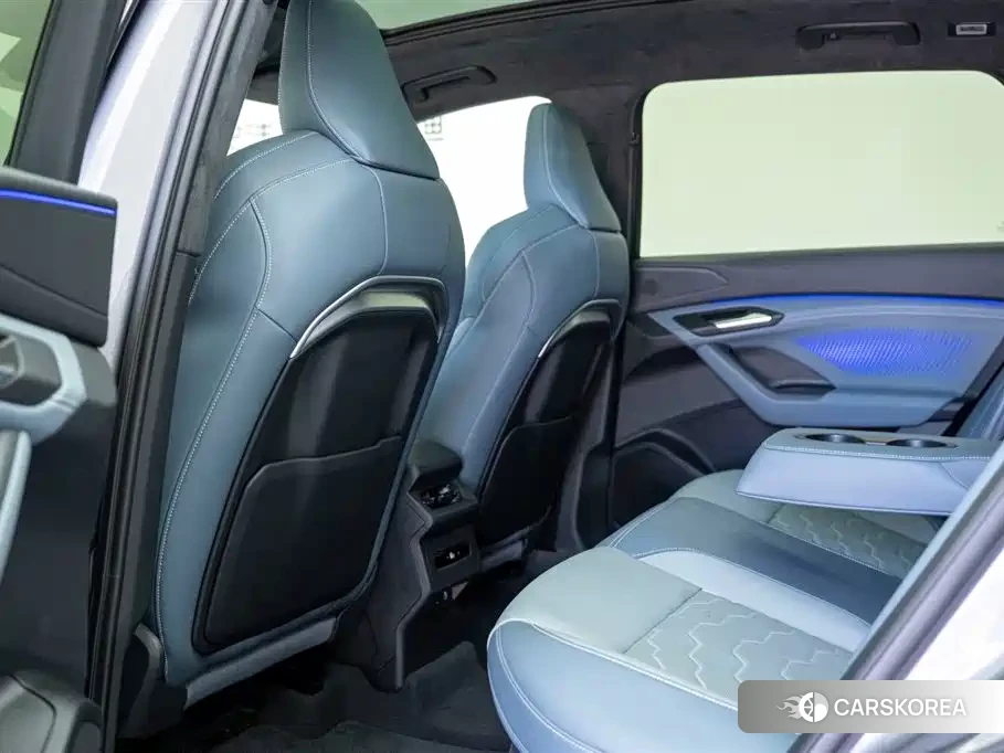Audi Q6L id 4583853 из Китая 22