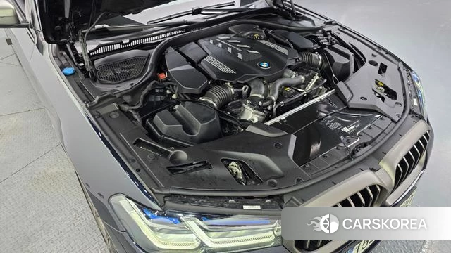 BMW 5 Series (G30) id 4642125 из Кореи 31