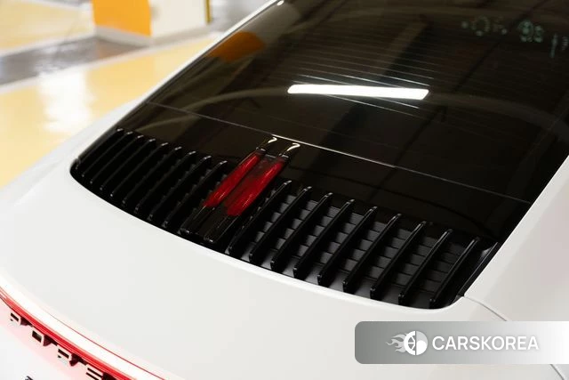 Porsche 911(992) id 4750768 из Кореи 16
