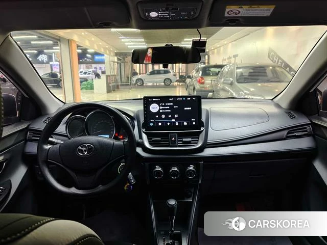 Toyota Yaris L 2021 Белый из Китая, фото 6