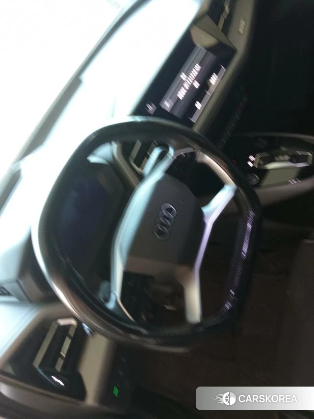 Audi Q5L 2023 Белый из Китая, фото 6