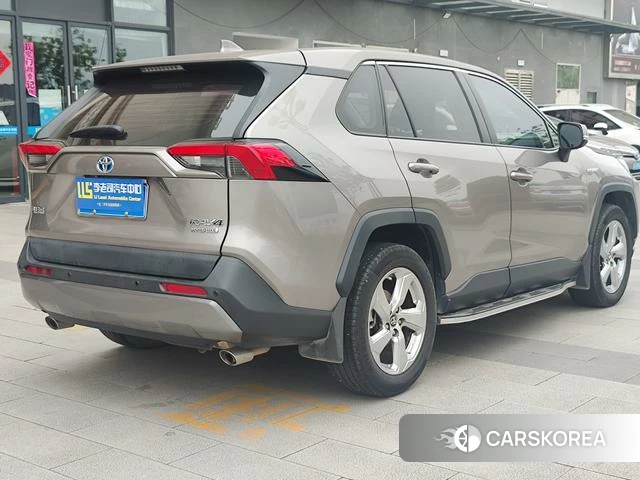 Toyota RAV4 2021 Шампань из Китая, фото 6