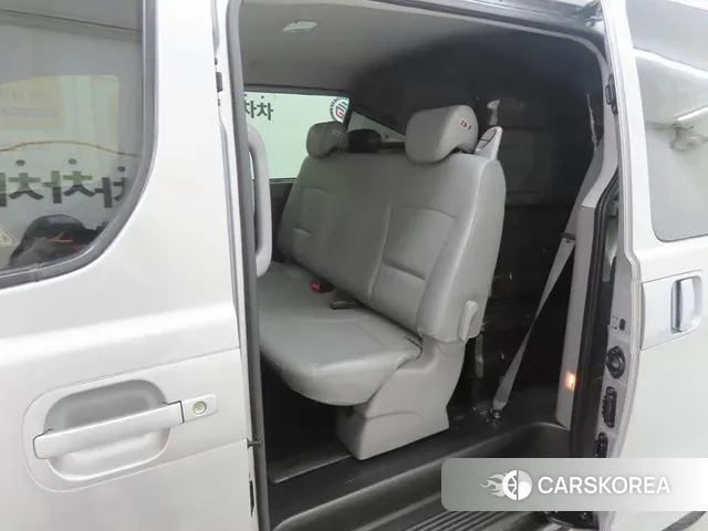 Hyundai The New Grand Starex id 3282271 из Кореи 13